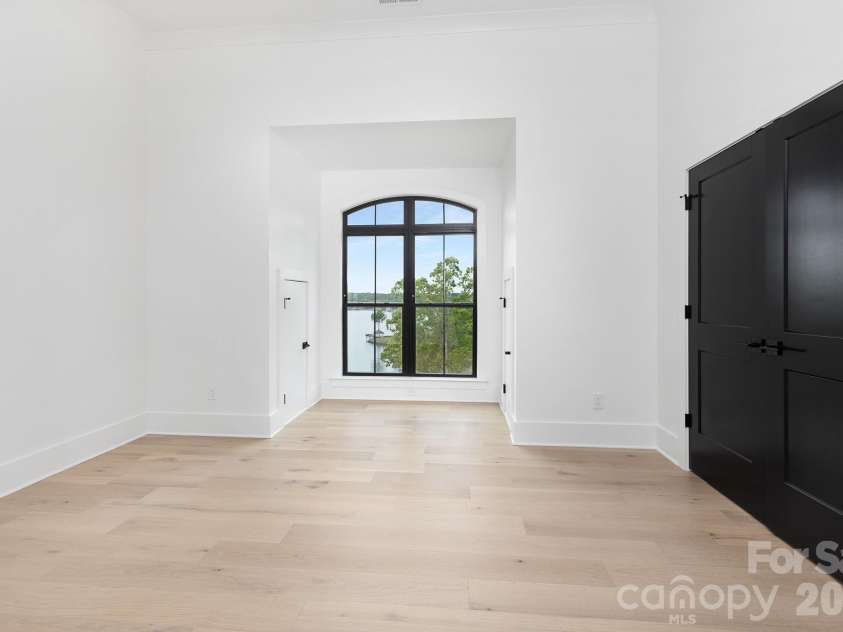 18304 Rosapenny Road, Charlotte, NC 28278.  MLS# CAR4329867, YatesRealty ID 6443. Third bedroom with water view