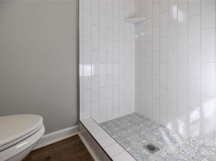 911 Wimbledon Place, High Point, NC 27262.  MLS# CAR4219544, YatesRealty ID 6443. 