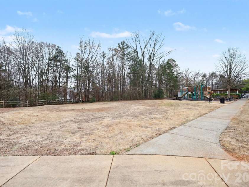 2625 Grantham Place Drive, Fort Mill, SC 29715.  MLS# CAR4353500, YatesRealty ID 6444. 
