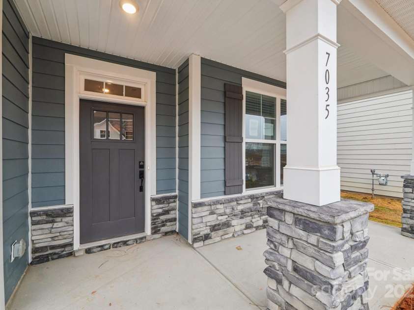 7035 Butternut Oak Terrace, Huntersville, NC 28078.  MLS# CAR4246015, YatesRealty ID 6448. 