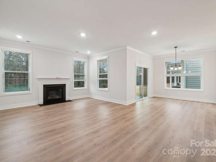 7035 Butternut Oak Terrace, Huntersville, NC 28078.  MLS# CAR4246015, YatesRealty ID 6448. 