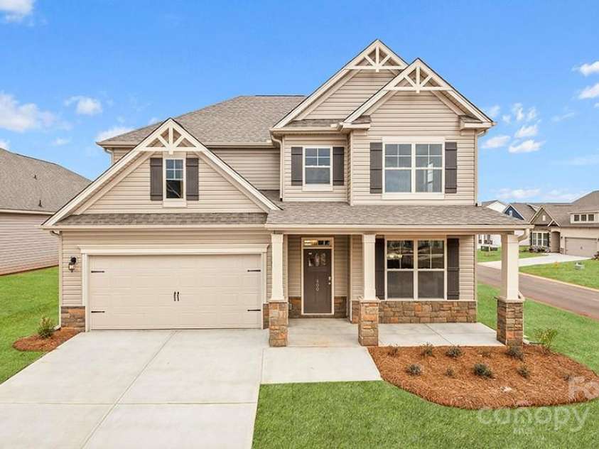 7035 Butternut Oak Terrace, Huntersville, NC 28078.  MLS# CAR4246015, YatesRealty ID 6448. Pictures are Representative