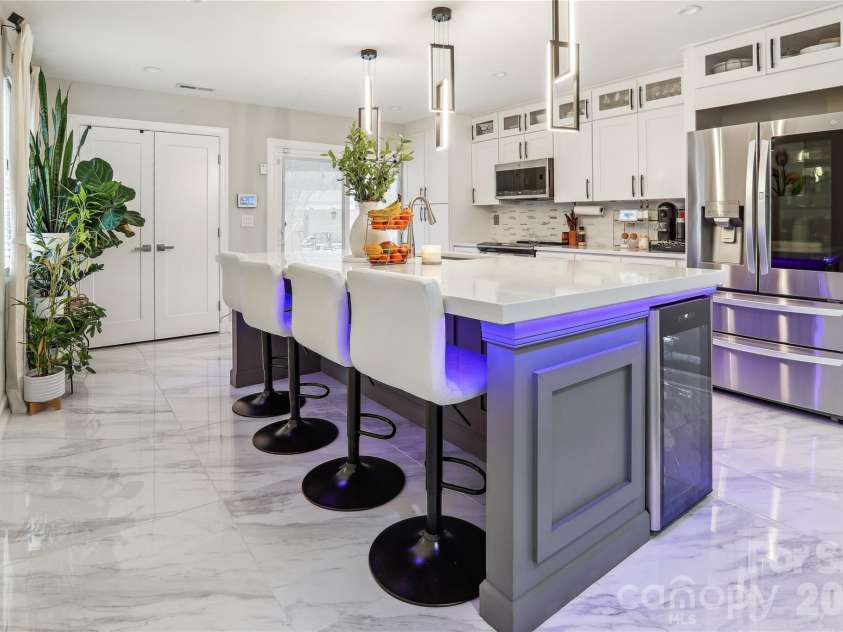 8104 Stem Court, Charlotte, NC 28227.  MLS# CAR4359694, YatesRealty ID 6449. 