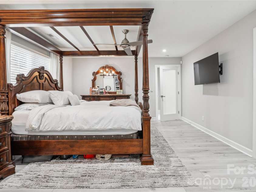 8104 Stem Court, Charlotte, NC 28227.  MLS# CAR4359694, YatesRealty ID 6449. 