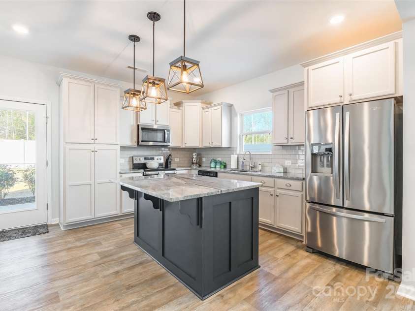 116 Mercer Street, Mooresville, NC 28115.  MLS# CAR4214261, YatesRealty ID 645. 