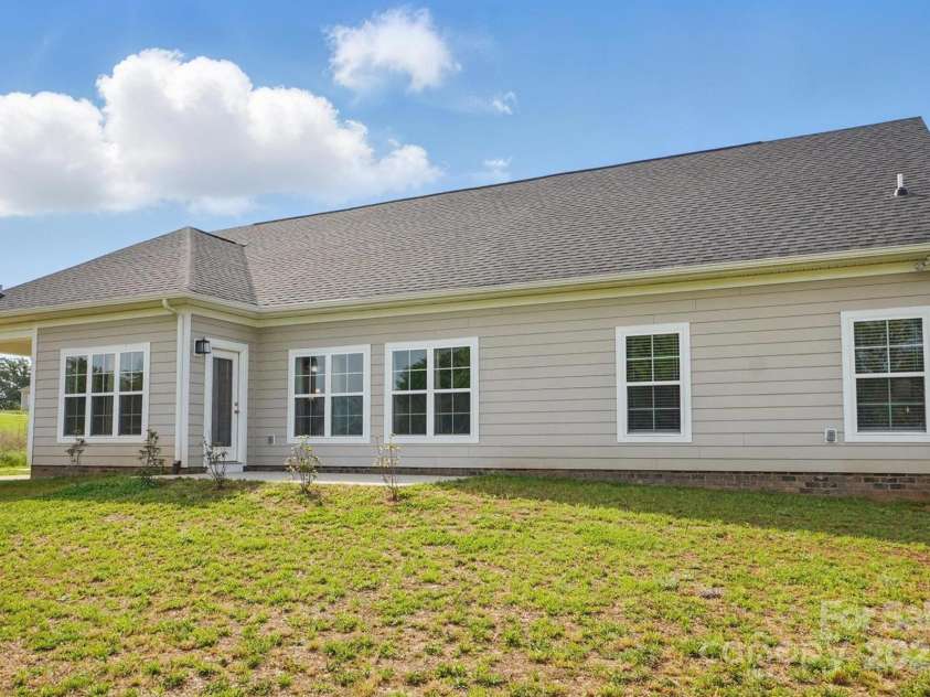 3013 Isle Lane, Monroe, NC 28110.  MLS# CAR4307338, YatesRealty ID 645. 