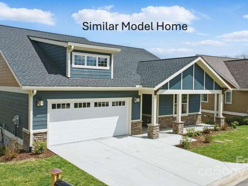 95 Creekside View Drive, Asheville, NC 28804.  MLS# CAR4322333, YatesRealty ID 6450. Attached garage
