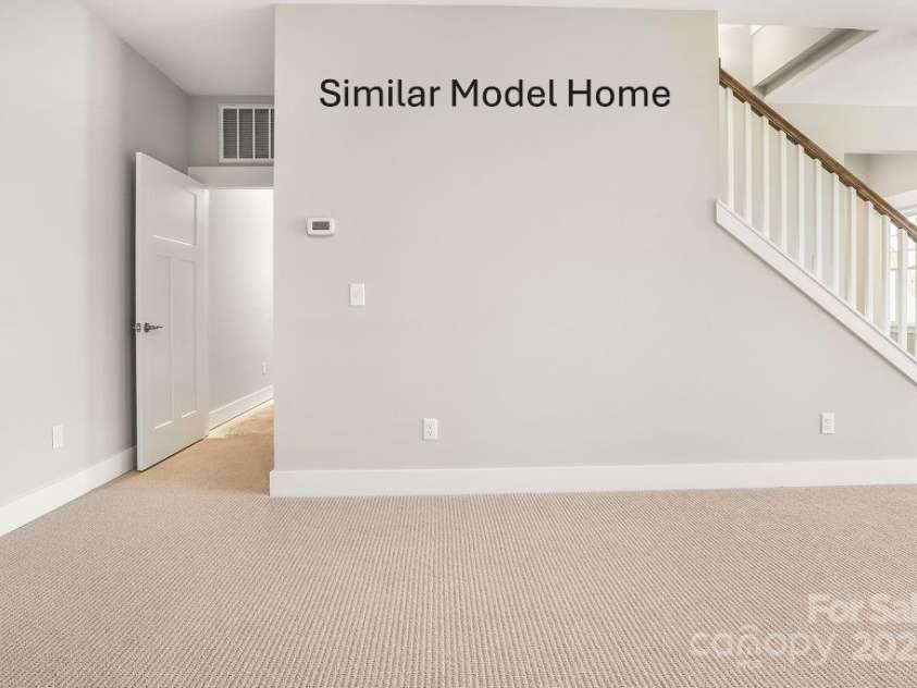 95 Creekside View Drive, Asheville, NC 28804.  MLS# CAR4322333, YatesRealty ID 6450. Lower level Flex space