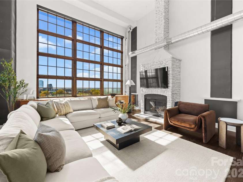715 Graham Street, Charlotte, NC 28202.  MLS# CAR4352163, YatesRealty ID 6452. 