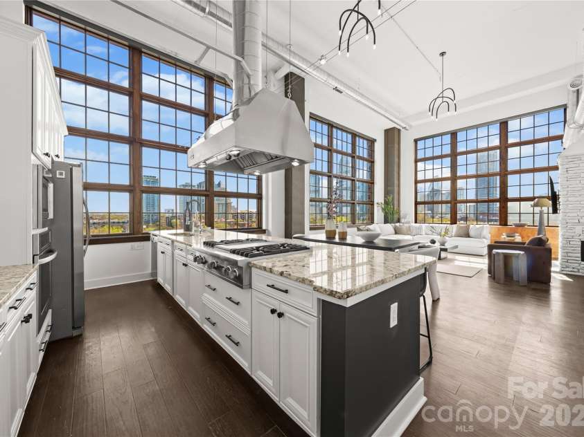715 Graham Street, Charlotte, NC 28202.  MLS# CAR4352163, YatesRealty ID 6452. 