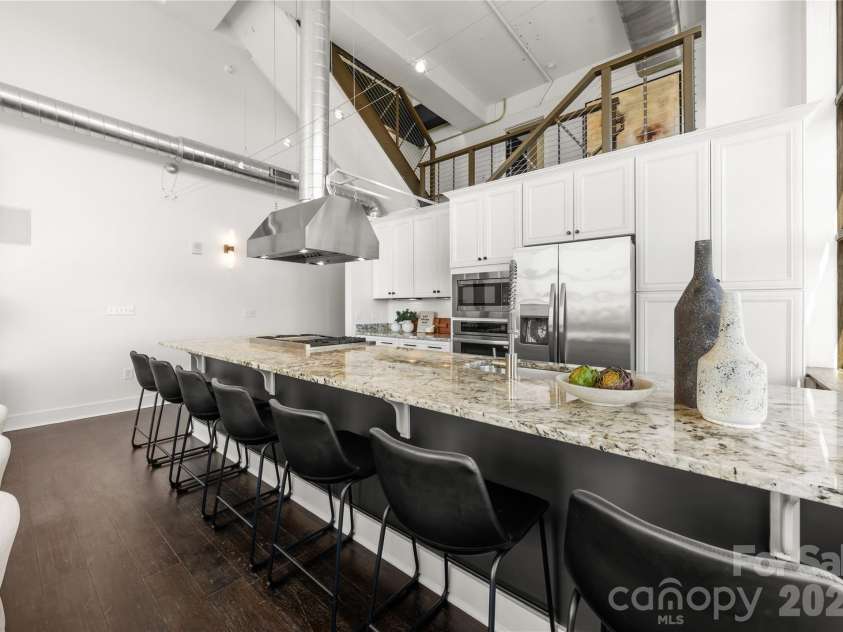 715 Graham Street, Charlotte, NC 28202.  MLS# CAR4352163, YatesRealty ID 6452. 