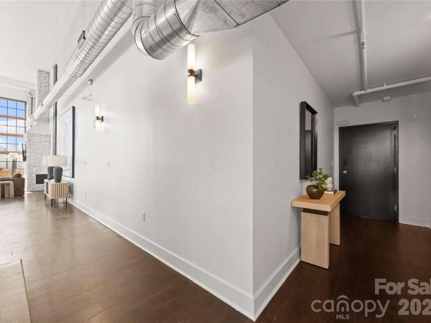 715 Graham Street, Charlotte, NC 28202.  MLS# CAR4352163, YatesRealty ID 6452. 