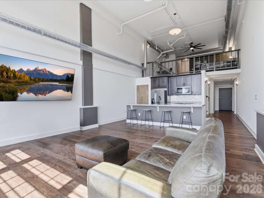 715 Graham Street, Charlotte, NC 28202.  MLS# CAR4383984, YatesRealty ID 6452. 