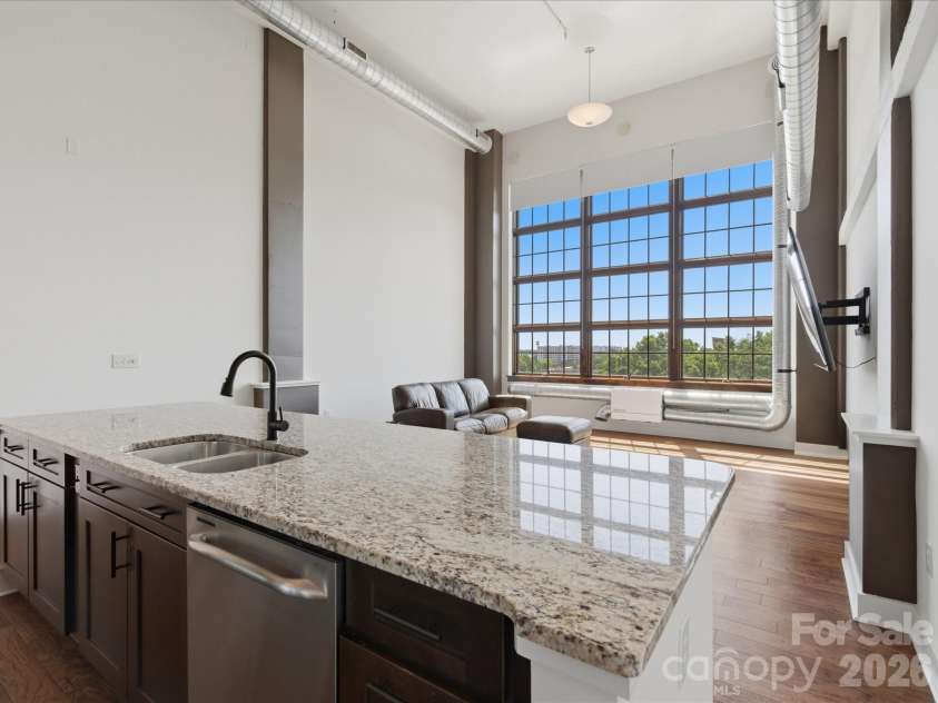 715 Graham Street, Charlotte, NC 28202.  MLS# CAR4383984, YatesRealty ID 6452. 