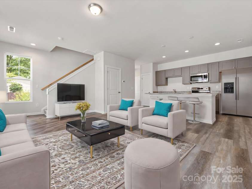 2130 Acclaim Street, Charlotte, NC 28205.  MLS# CAR4154905, YatesRealty ID 6453. 