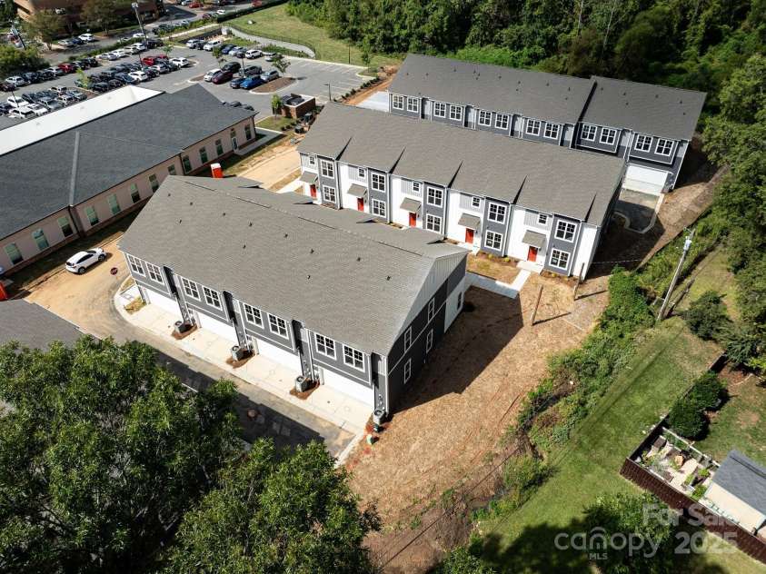 2130 Acclaim Street, Charlotte, NC 28205.  MLS# CAR4154905, YatesRealty ID 6453. 