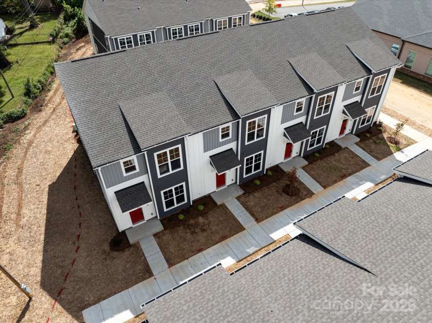 2130 Acclaim Street, Charlotte, NC 28205.  MLS# CAR4154905, YatesRealty ID 6453. 