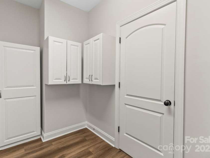 13206 Meadowmere Road, Huntersville, NC 28078.  MLS# CAR4245792, YatesRealty ID 6454. Laundry room on the main level