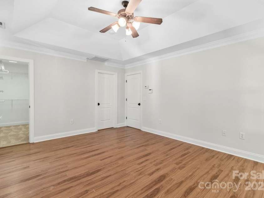 13206 Meadowmere Road, Huntersville, NC 28078.  MLS# CAR4245792, YatesRealty ID 6454. Tray ceiling and LVP flooring