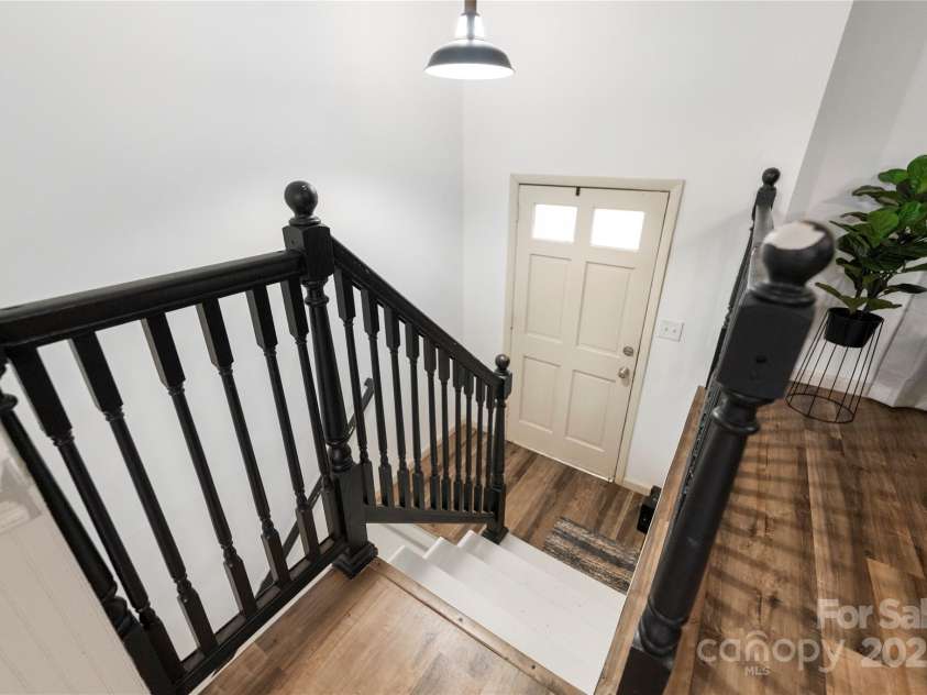 173 8th Avenue, Conover, NC 28613.  MLS# CAR4246889, YatesRealty ID 6455. 