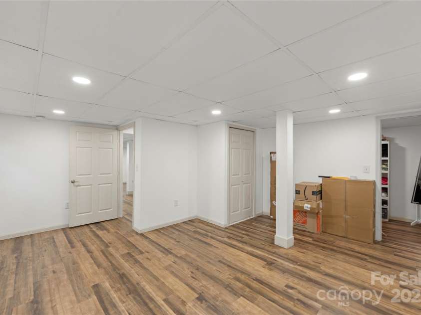 173 8th Avenue, Conover, NC 28613.  MLS# CAR4246889, YatesRealty ID 6455. 