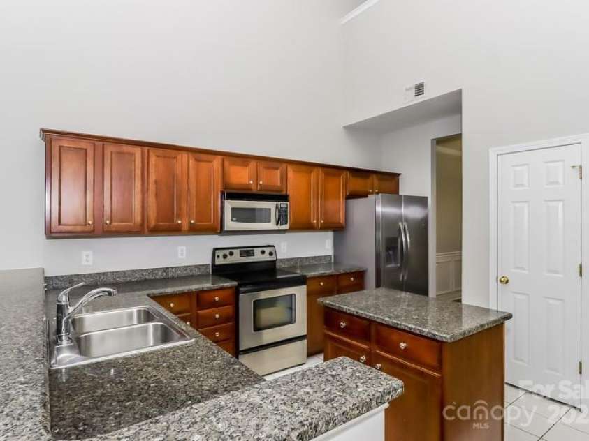 307 Rose Garden Court, Rock Hill, SC 29732.  MLS# CAR4226643, YatesRealty ID 6458. 