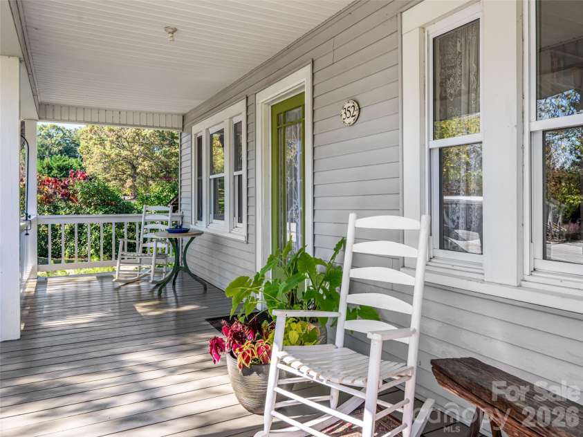 352 Justice Ridge Road, Candler, NC 28715.  MLS# CAR4357207, YatesRealty ID 6458. 