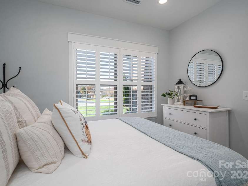 4290 Holly Circle, Conover, NC 28613.  MLS# CAR4321676, YatesRealty ID 6459. Bedroom 3