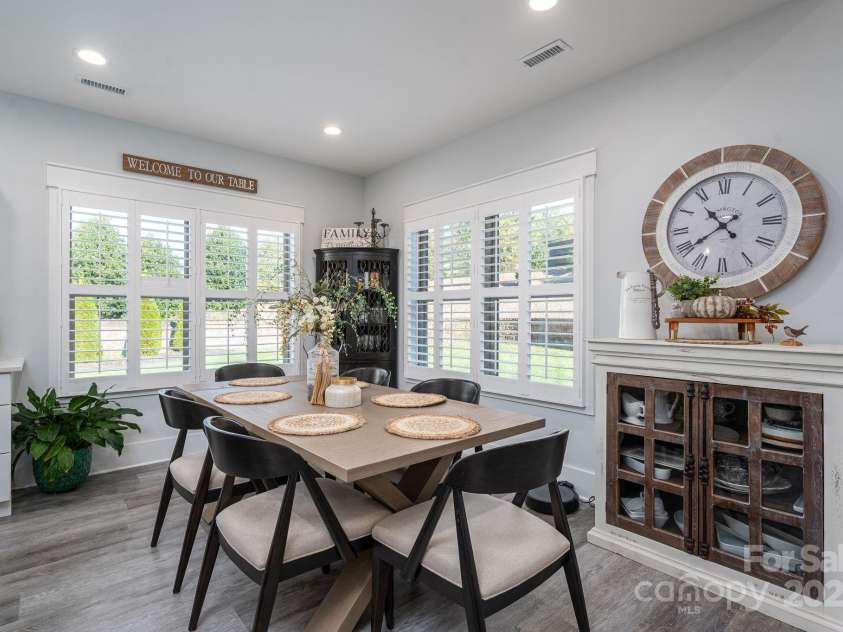4290 Holly Circle, Conover, NC 28613.  MLS# CAR4321676, YatesRealty ID 6459. Dining Area