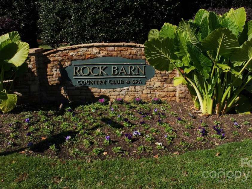 4290 Holly Circle, Conover, NC 28613.  MLS# CAR4321676, YatesRealty ID 6459. Rock Barn Golf & Spa