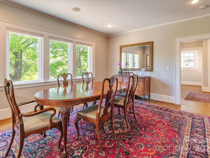 6 Kensington Road, Asheville, NC 28804.  MLS# CAR4245941, YatesRealty ID 6459. 