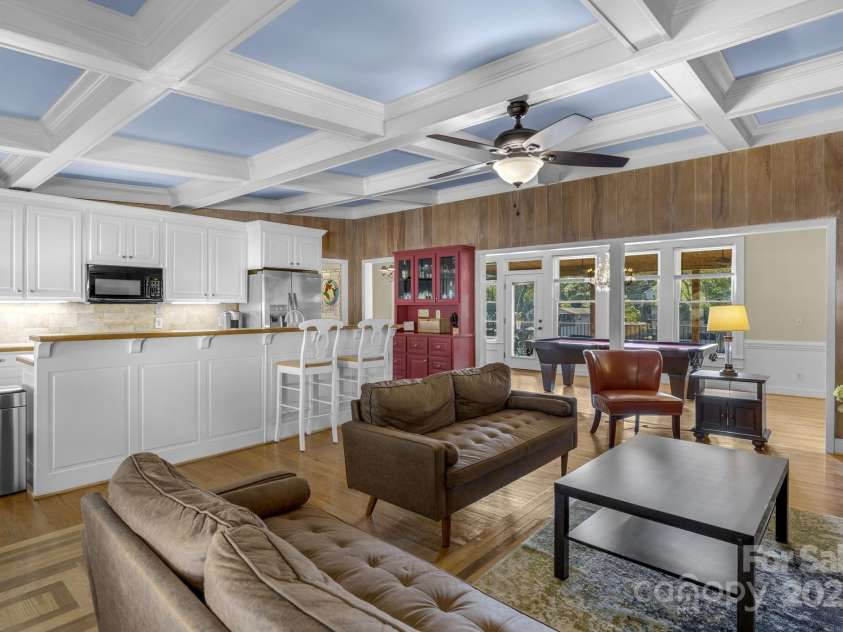 10 Scout Road, Greenville, SC 29611.  MLS# CAR4318926, YatesRealty ID 646. 