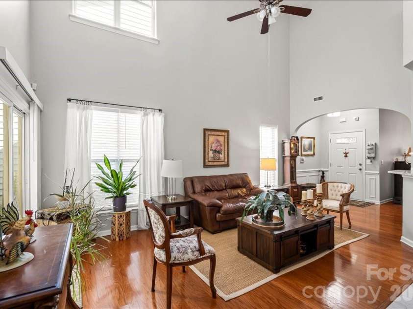1024 Kensrowe Lane, Matthews, NC 28104.  MLS# CAR4362302, YatesRealty ID 6461. 