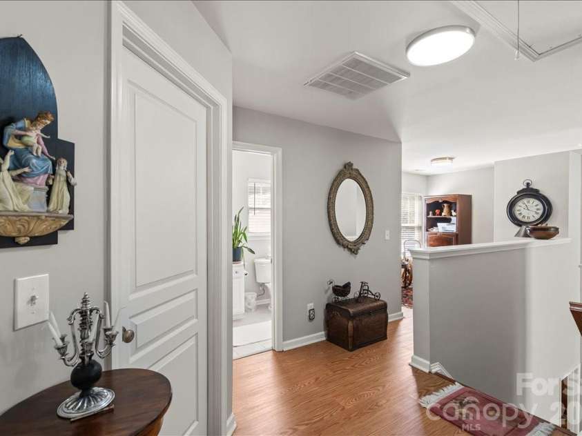 1024 Kensrowe Lane, Matthews, NC 28104.  MLS# CAR4362302, YatesRealty ID 6461. 