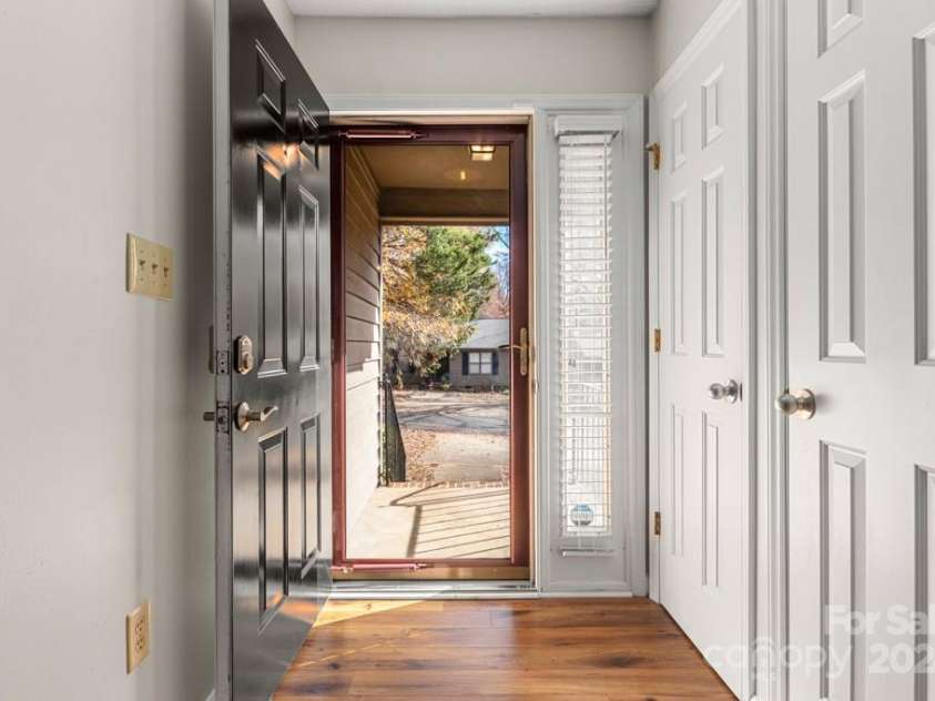 924 Cranberry Circle, Fort Mill, SC 29715.  MLS# CAR4203869, YatesRealty ID 6461. 