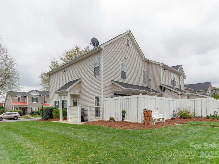 4130 Town Center Road, Harrisburg, NC 28075.  MLS# CAR4242729, YatesRealty ID 6462. 