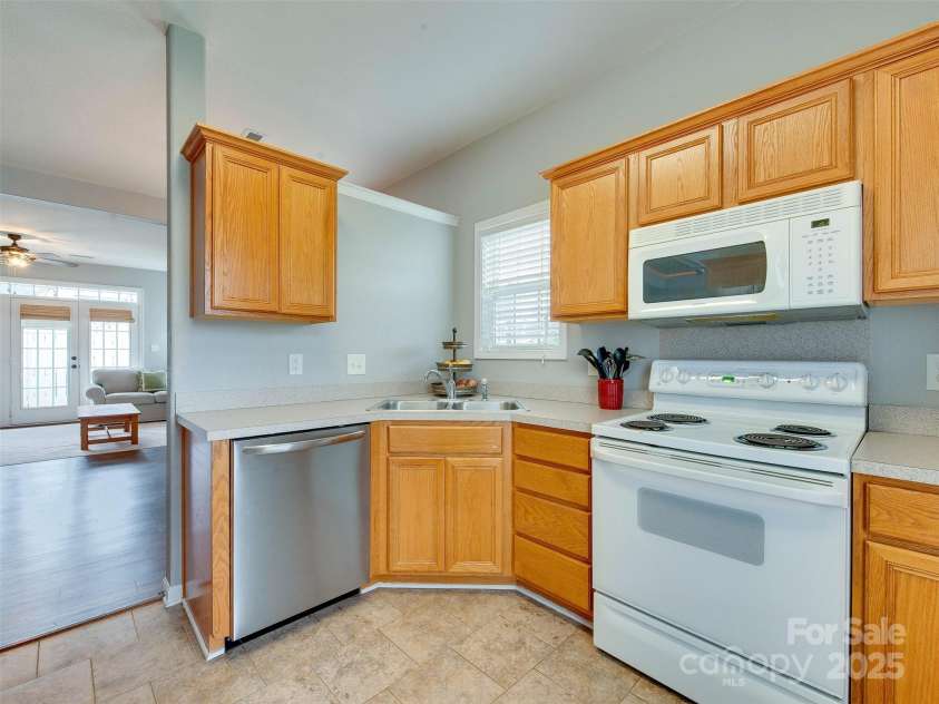 4130 Town Center Road, Harrisburg, NC 28075.  MLS# CAR4242729, YatesRealty ID 6462. 