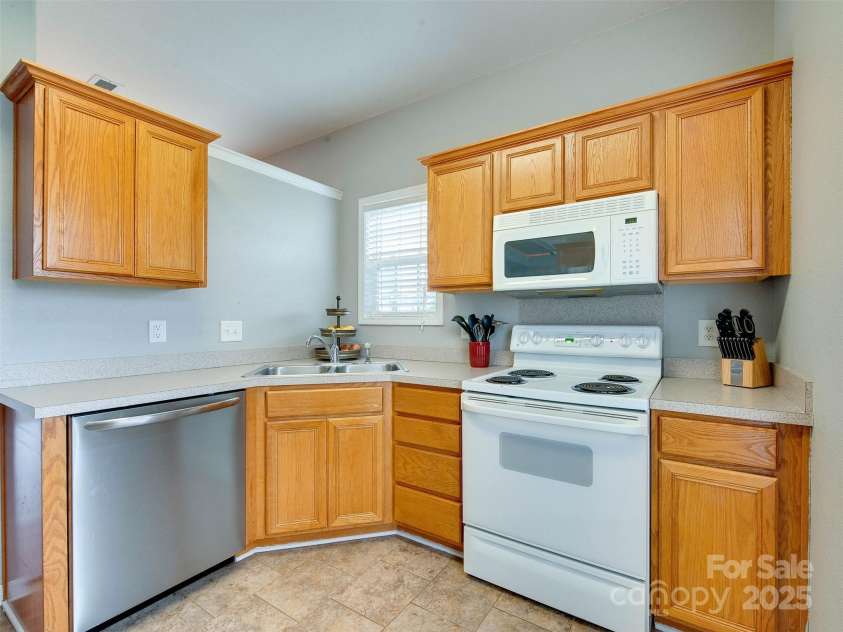 4130 Town Center Road, Harrisburg, NC 28075.  MLS# CAR4242729, YatesRealty ID 6462. 