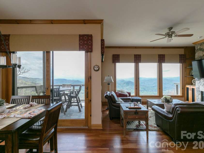 140 Slickrock Road, Burnsville, NC 28714.  MLS# CAR4255656, YatesRealty ID 6465. 