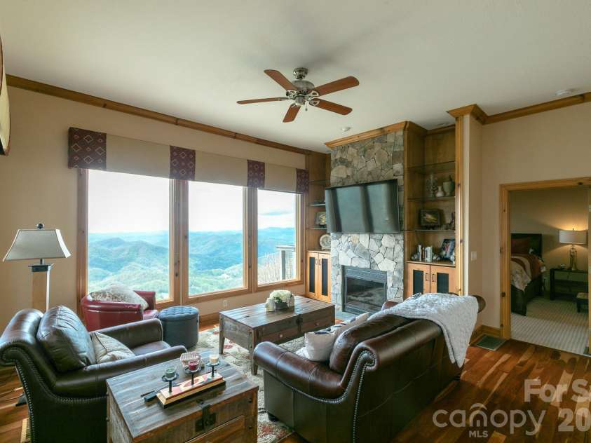 140 Slickrock Road, Burnsville, NC 28714.  MLS# CAR4255656, YatesRealty ID 6465. 