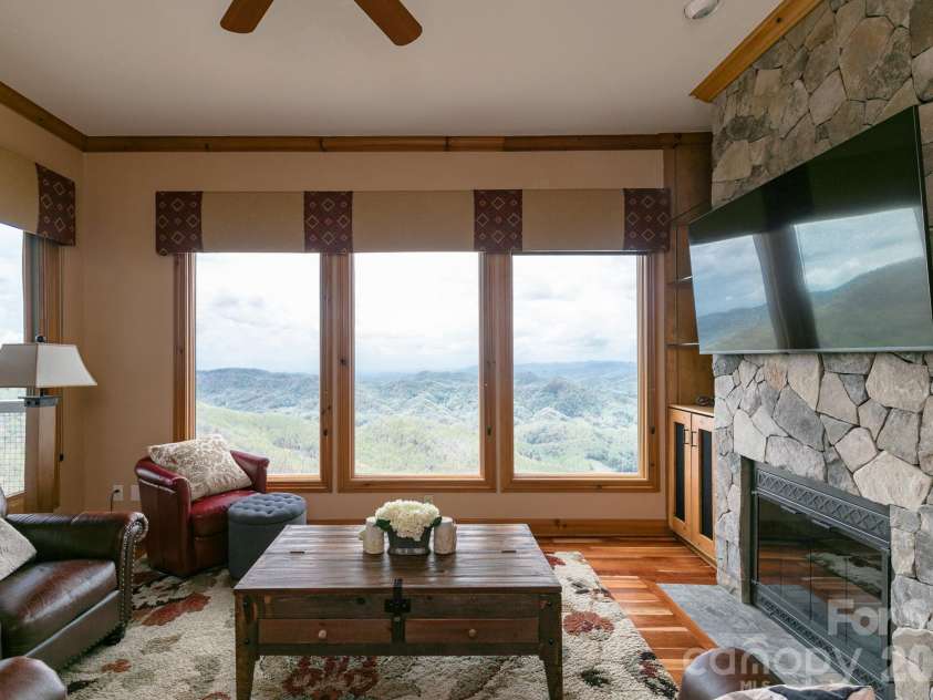 140 Slickrock Road, Burnsville, NC 28714.  MLS# CAR4255656, YatesRealty ID 6465. 