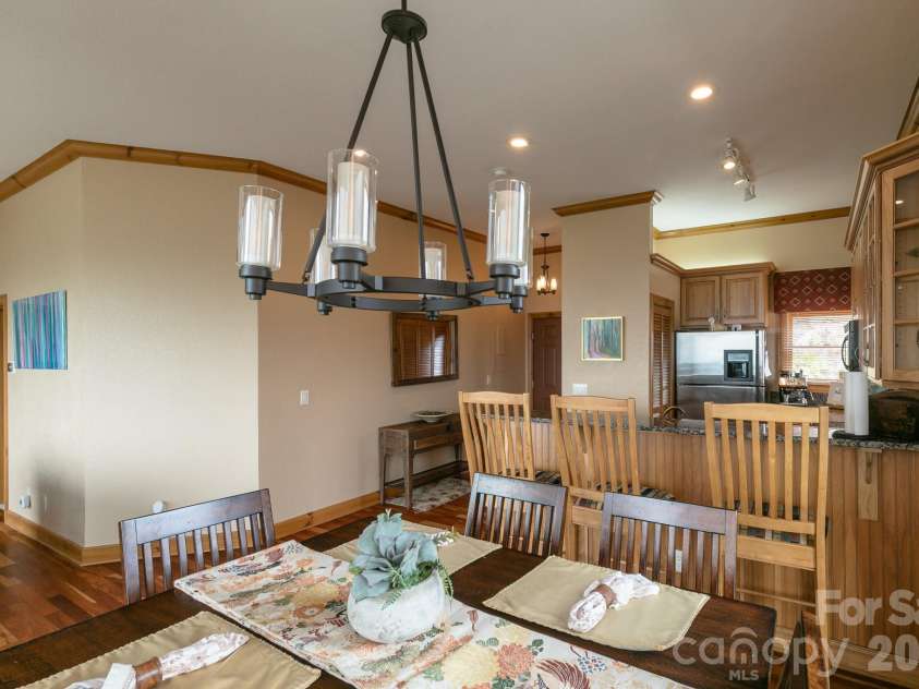 140 Slickrock Road, Burnsville, NC 28714.  MLS# CAR4255656, YatesRealty ID 6465. 