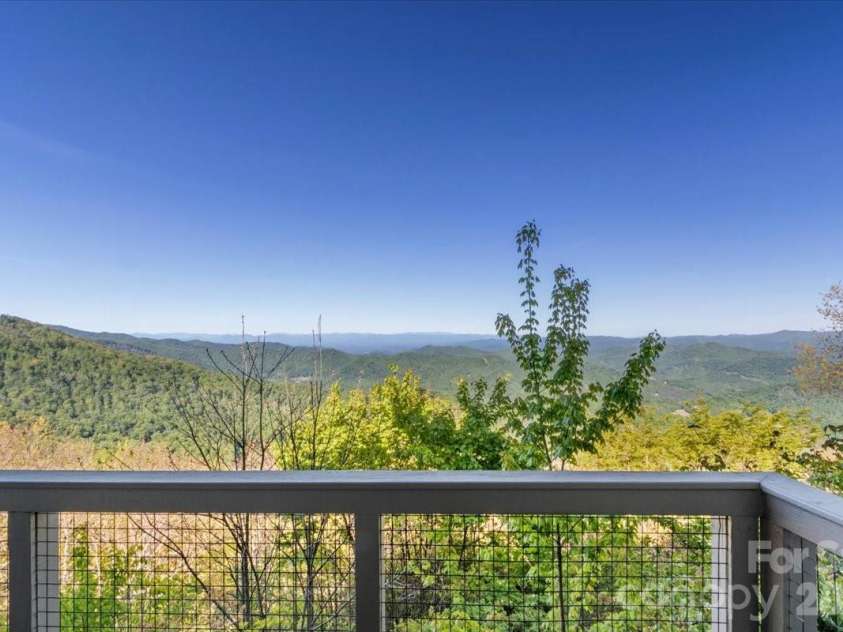 140 Slickrock Road, Burnsville, NC 28714.  MLS# CAR4369960, YatesRealty ID 6465. MORE VIEWS