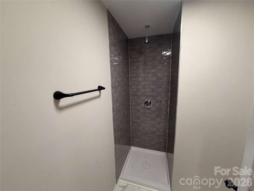 2854 Burbank Drive, Charlotte, NC 28216.  MLS# CAR4319034, YatesRealty ID 6466. 