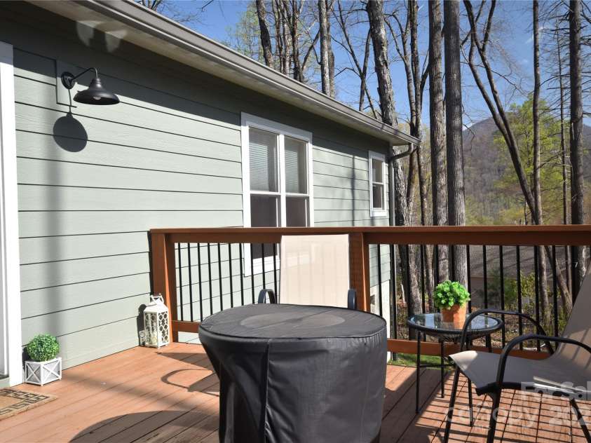515 Twinbrook Lane, Maggie Valley, NC 28751.  MLS# CAR4245630, YatesRealty ID 6466. Rear Deck