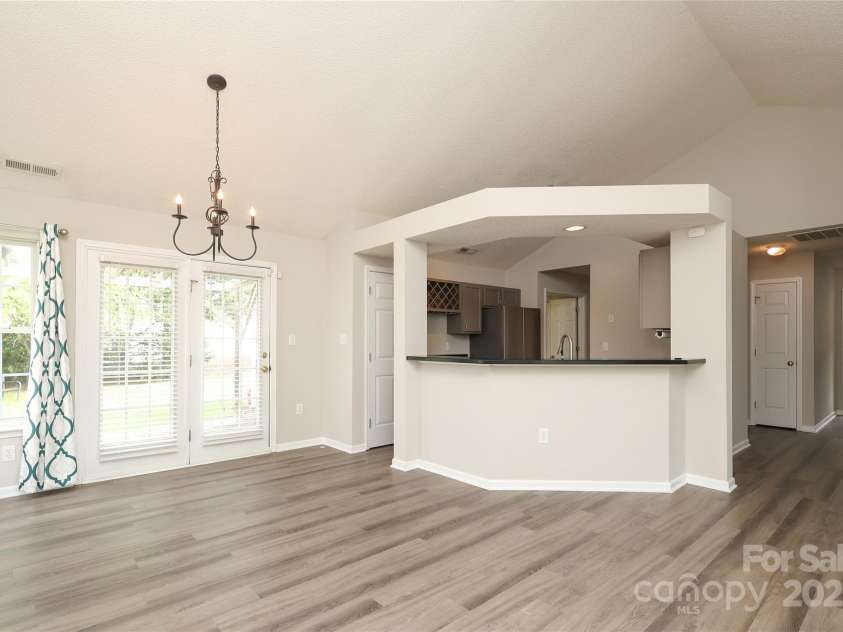 11623 Black Maple Avenue, Charlotte, NC 28269.  MLS# CAR4246127, YatesRealty ID 6467. 