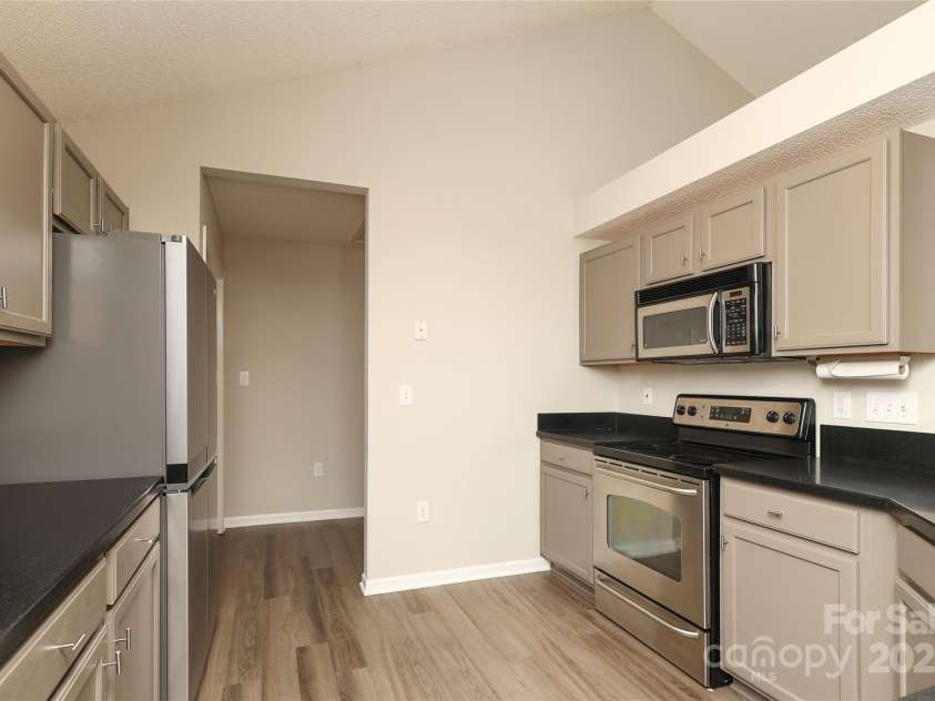 11623 Black Maple Avenue, Charlotte, NC 28269.  MLS# CAR4246127, YatesRealty ID 6467. 