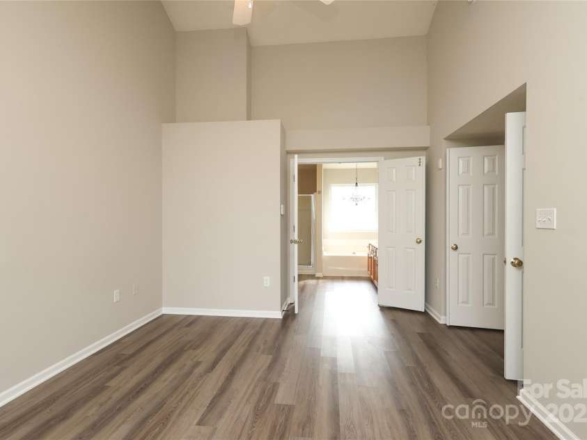 11623 Black Maple Avenue, Charlotte, NC 28269.  MLS# CAR4246127, YatesRealty ID 6467. 