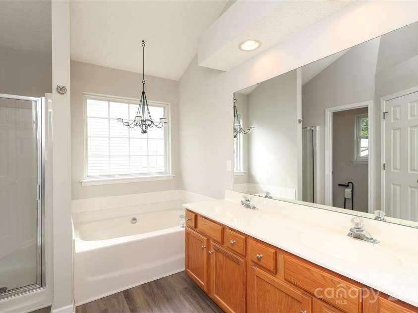 11623 Black Maple Avenue, Charlotte, NC 28269.  MLS# CAR4246127, YatesRealty ID 6467. 