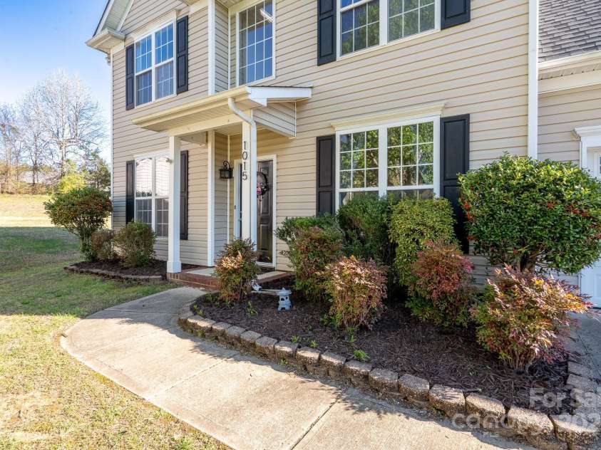 1015 Castle Rock Court, Concord, NC 28025.  MLS# CAR4238661, YatesRealty ID 6468. 